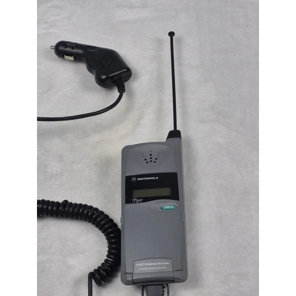Motorola Piper Grey Flip Car Phone Vintage Retro Cellular Mobile 2189